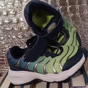 Athletic Works sneakers